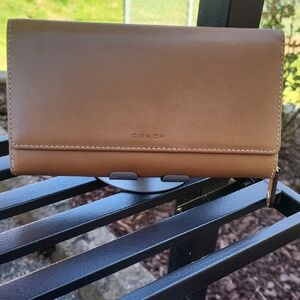 Coach Smooth Brown Leather Zip Continental Wallet
